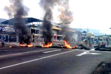 ¡SE ENCIENDE EL TÁCHIRA! Contundente rechazo en las calles contra el captahuellas de Maduro