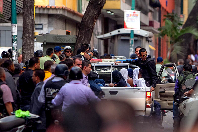 Enfrentamiento-Quinta-Crespo-Colectivos-CICPC-4