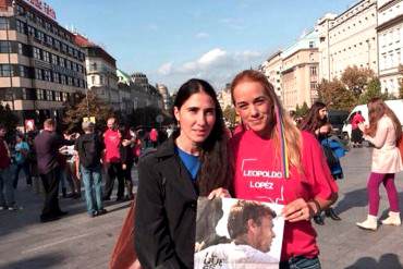 ¡APOYO MUNDIAL! Activistas de DDHH realizan acto en apoyo a Leopoldo López en Praga (+ Fotos)