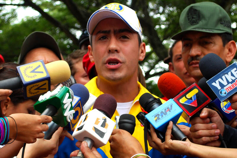 Robert-Serra-Diputado-de-la-Asamblea-Nacional-Venezuela-2-800x533