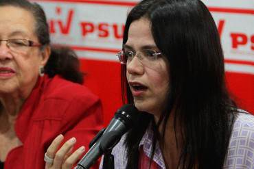 ¡UN POQUITO DESUBICADA! Blanca Eekhout acusa a Henrique Capriles de «promover guarimbas»