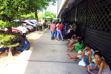 ¡LA MISERIA SOCIALISTA! «Dormí bajo una mata de jueves a martes para comprar una lavadora»