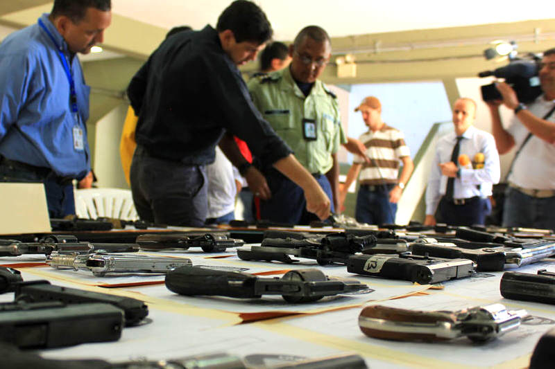 Decomiso-de-Armas-en-Venezuela-Inseguridad-6-800x533