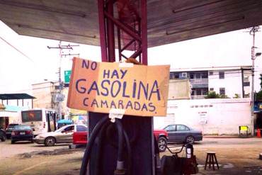 ¡SOLO EN SOCIALISMO! Tanquero que trasladaba gasolina a Nueva Esparta se devolvió sin descargar por falta de pago