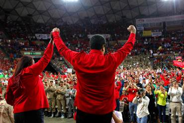 ¡EL DICTADOR ANDA DESESPERADITO! Maduro invita a votar con «amor y lealtad» en el PSUV