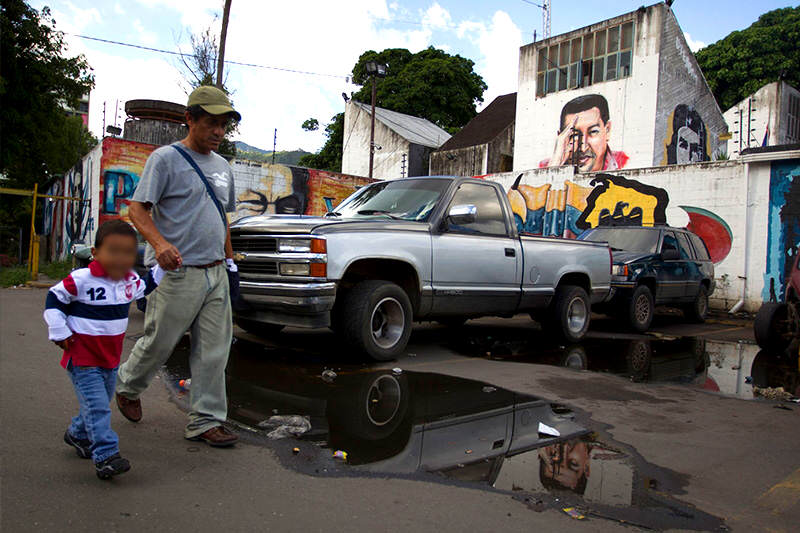 Niños-chavismo-colectivos