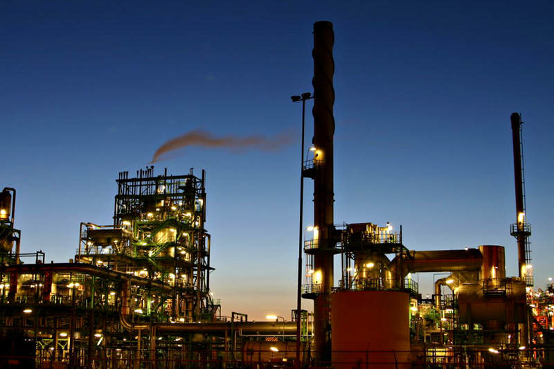 Refineria-de-PDVSA-Petroleo-2-800x533