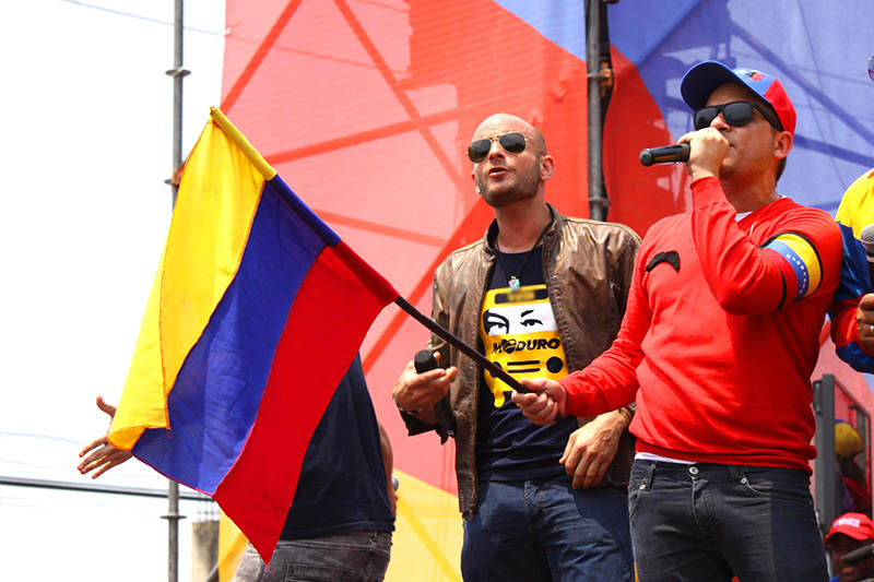 cantantes-chavistas-Hany-Kauam