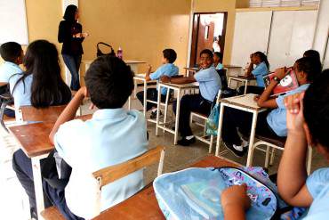 ¡ENTÉRESE! Eliminan una semana de clases en escuelas y liceos por preparativos para la Constituyente