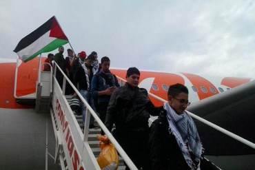 ¡ESTUDIANTES EN EL EXTERIOR SIN DIVISAS Y…! Celebran llegada de primeros 100 palestinos al país