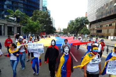 ¡SE PRENDE LA CALLE! Manifestantes trancaron de nuevo Altamira: «Hay que vencer al régimen»