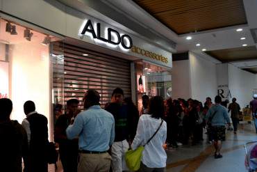 ¡LA PLAGA COMUNISTA! Solo dejan comprar UN ZAPATO por persona en tiendas Aldo (+Foto)