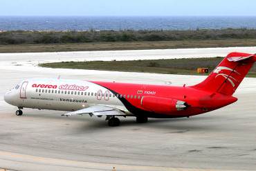 ¡QUÉ PELIGRO! Avión de Aserca aterrizó de emergencia en aeropuerto dominicano: 130 personas a bordo