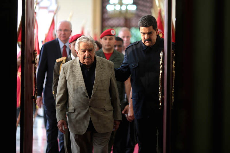 ¡UNA MALA COPIA! José Pepe Mujica: «Maduro se equivocó al tratar de emular a Hugo Chávez»