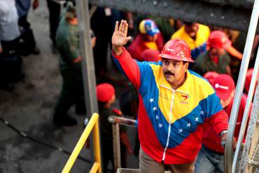 ¡SIGUE EL DERROCHE DE DINERO! Venezuela «presta» $5 millones a islas San Cristóbal y Nieves
