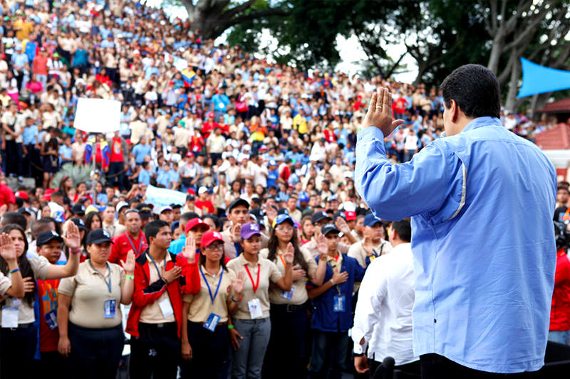 Maduro-estudiantes