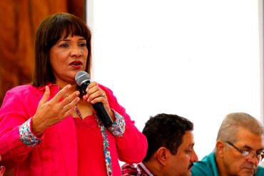 ¡JUSTICIA PODRIDA! Ministra de Salud incumple sentencia del TSJ pero se la pasan «por ser rojita»