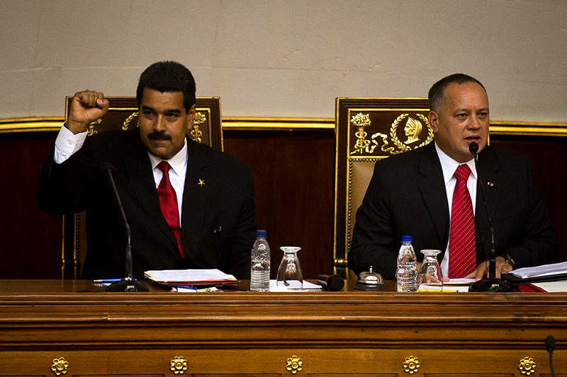 ¡LA GUERRA A CUCHILLO! Nicolás Maduro saca del gabinete a fichas clave de Diosdado Cabello