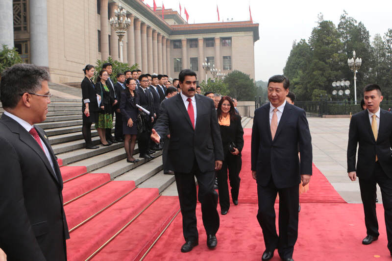 Presidente-de-China-Xi-Jinping-con-Nicolas-Maduro-10-800x533