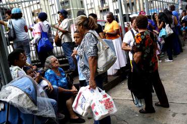 ¡INNEGABLE EL DESASTRE! Sin salida Hinterlaces admite crisis económica y descontento chavista