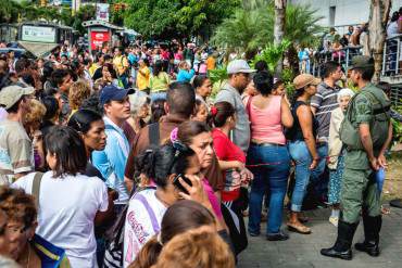 ¡EL DICTADOR SIN SALIDA! La represión, la receta de Nicolás Maduro para enfrentar la escasez