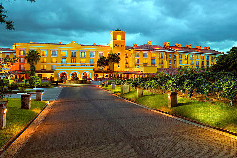 Hotel-Marriot-San-Jose-Costa-Rica-Entrada-800x533