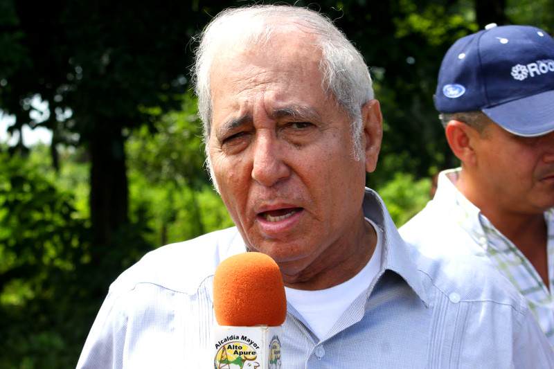 Jorge-Rodriguesz-Alcalde-de-Apure-2-800x533