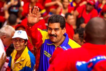 ¡OTRO SHOW ROJITO! PSUV convocó a marcha en apoyo al presidente Maduro y su gira «exitosa»