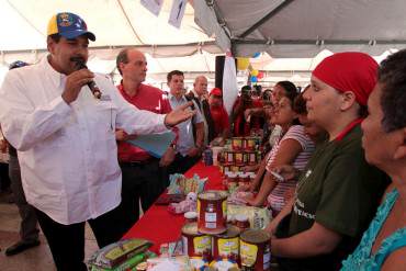 ¡INSÓLITO! UBCH y círculos bolivarianos podrían definir quien es pobre para comprar en Mercal