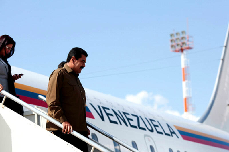 Nicolas-Maduro-llegando-de-su-gira-800x533