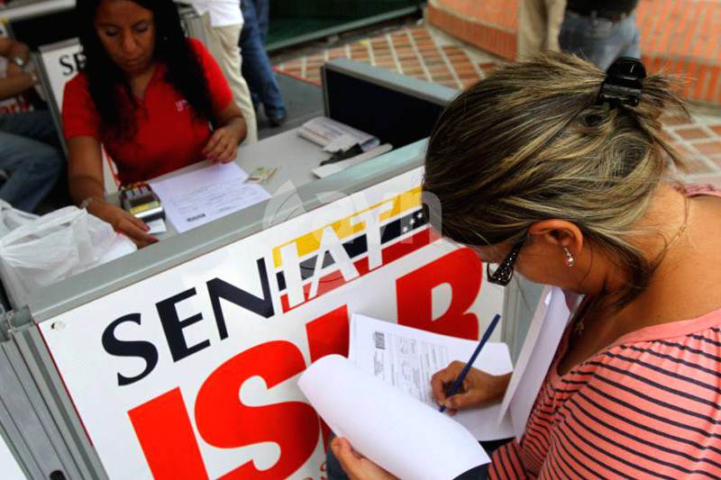 ¡PENDIENTES! Un trabajador venezolano con ingreso mínimo estaría obligado a pagar el ISLR (+Monto)