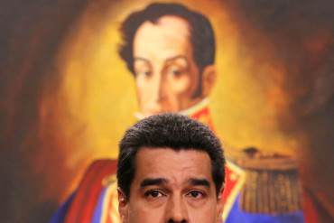 ¡ABSURDO! Maduro compara importancia de Chávez como líder, con el libertador Simón Bolívar