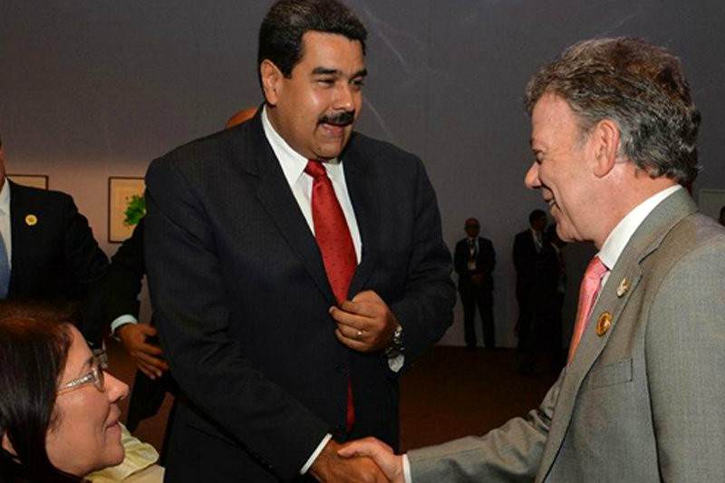 ¡SÉPALO! Expresidente Santos sobre las FARC: Cuando la guerrilla tenía problemas para aceptar un punto intervenían Chávez y Maduro