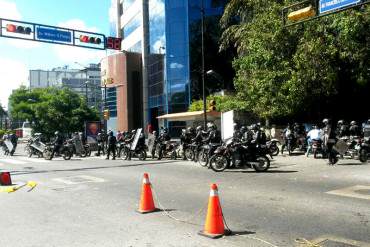 ¡URGENTE! Reportan situación irregular en Chacaito: La PNB se enfrenta a manifestantes #24E (+Fotos)