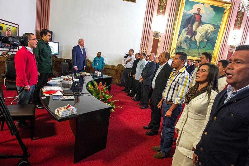 Alcaldes-oposicion-Miraflores-dialogo