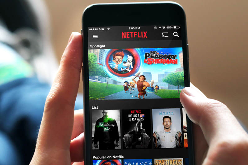 Apple-y-Netflix-llegan-a-Cuba-800x533