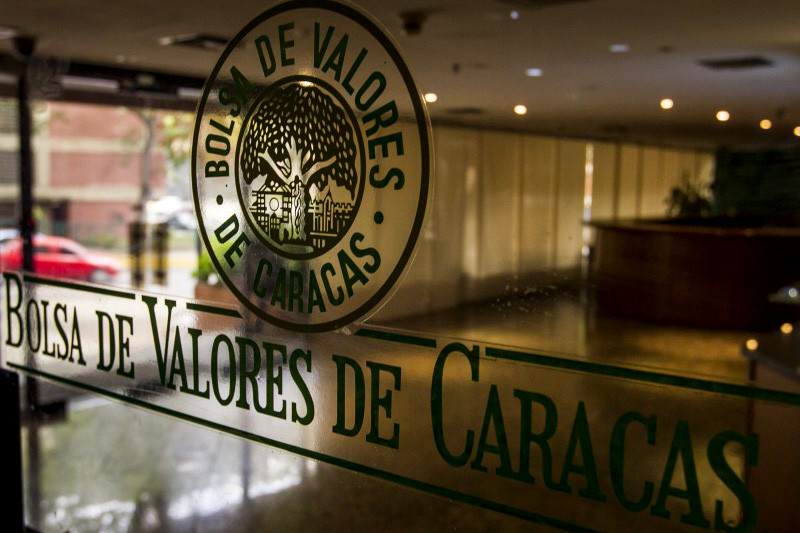 Bolsa de Valores de Caracas: No hay bolívares suficientes en el mercado para adquirir el 10% de acciones de CANTV