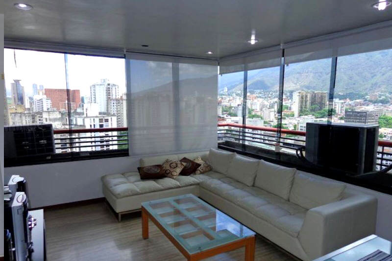 Caracas-Country-Club-donde-se-hospeda-el-Partido-Podemos-2-800x533