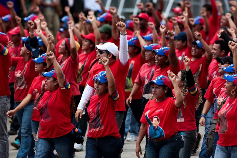 ¡OBLIGADOS A LA CALLE! Chavismo marchará este lunes desde tres puntos de Caracas #1demayo