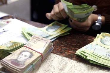 ¡DEVALUADOS EN SOCIALISMO! El dólar Simadi sigue en ascenso y se acerca a los 200 bolívares