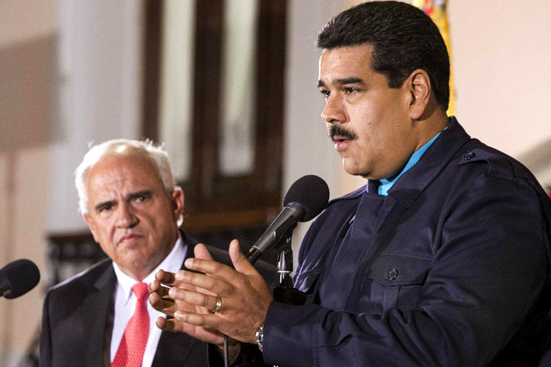 Ernesto-Samper-con-Nicolas-Maduro-UNASUR-800x533