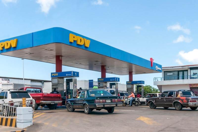 Estaciones-de-Servicio-Gasolineras-Bombas-de-Gasolina-Venezela-800x533