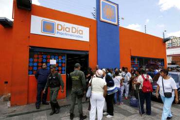 ¡ARREMETIDA BRUTAL! MP dicta privativa de libertad para el director del supermercado «Día a Día»