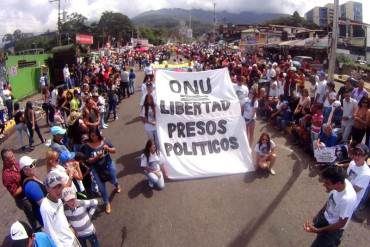 ¡RENUNCIEN YA! El pueblo expresó su rechazo por Maduro y Vielma Mora en la Feria de San Cristóbal