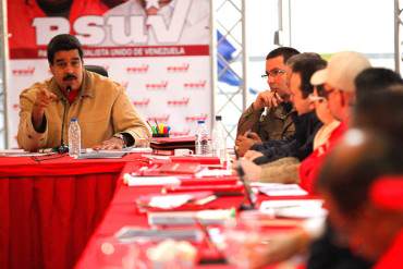 ¡EL CHISTE! PSUV penalizará a candidatos que regalen «neveritas» o comida a cambio de votos