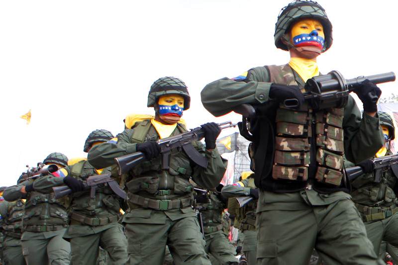 Militares-Venezolanso-FANB-GNB-Fuerza-Armada-02-28-2015-2-800x533