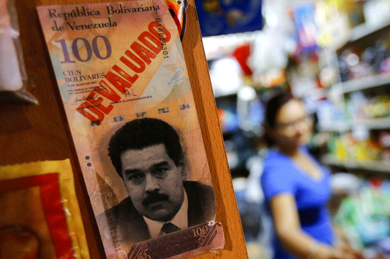 Nicolas-Maduro-Devaluado-Devaluacion-en-Venezuela-Inflacion-2-800x533