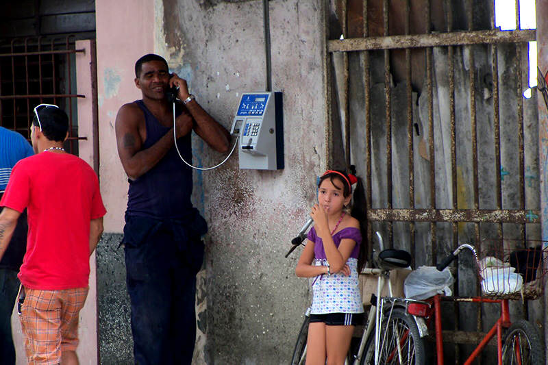 Telefono-en-Cuba