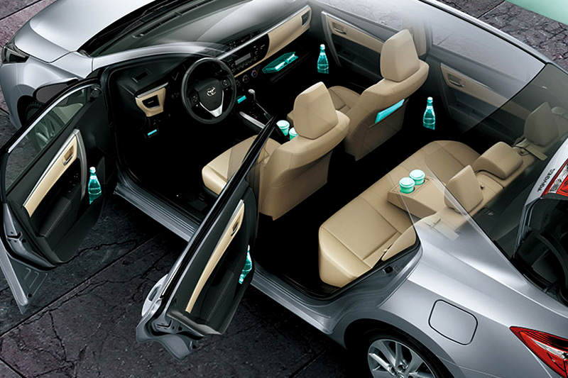 Toyota-Corolla-2015-Sedan-Interior-Venezuela-4-800x533