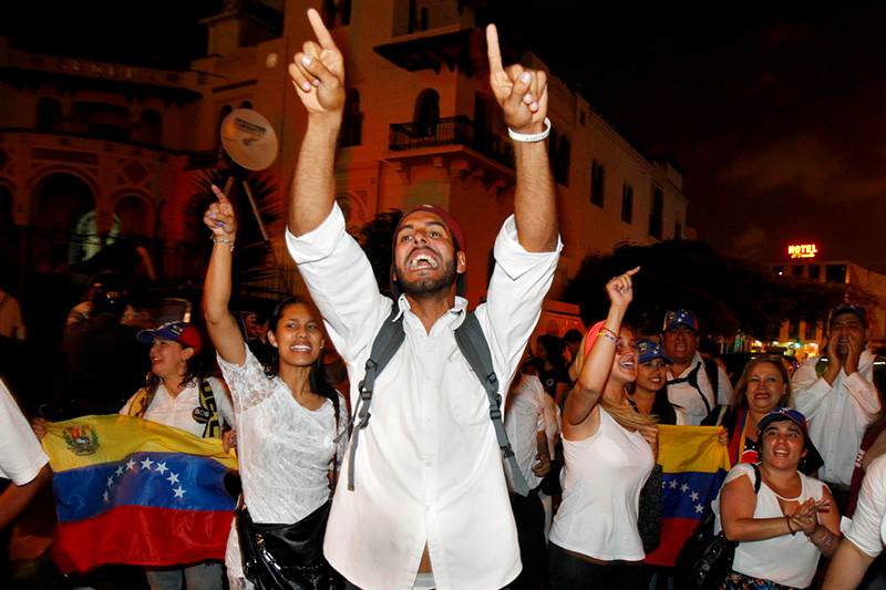 ¡ATENCIÓN, VENEZOLANOS! Estos son los puntos para votar el #16Jul en el estado de la Florida (Vamos, Miami)